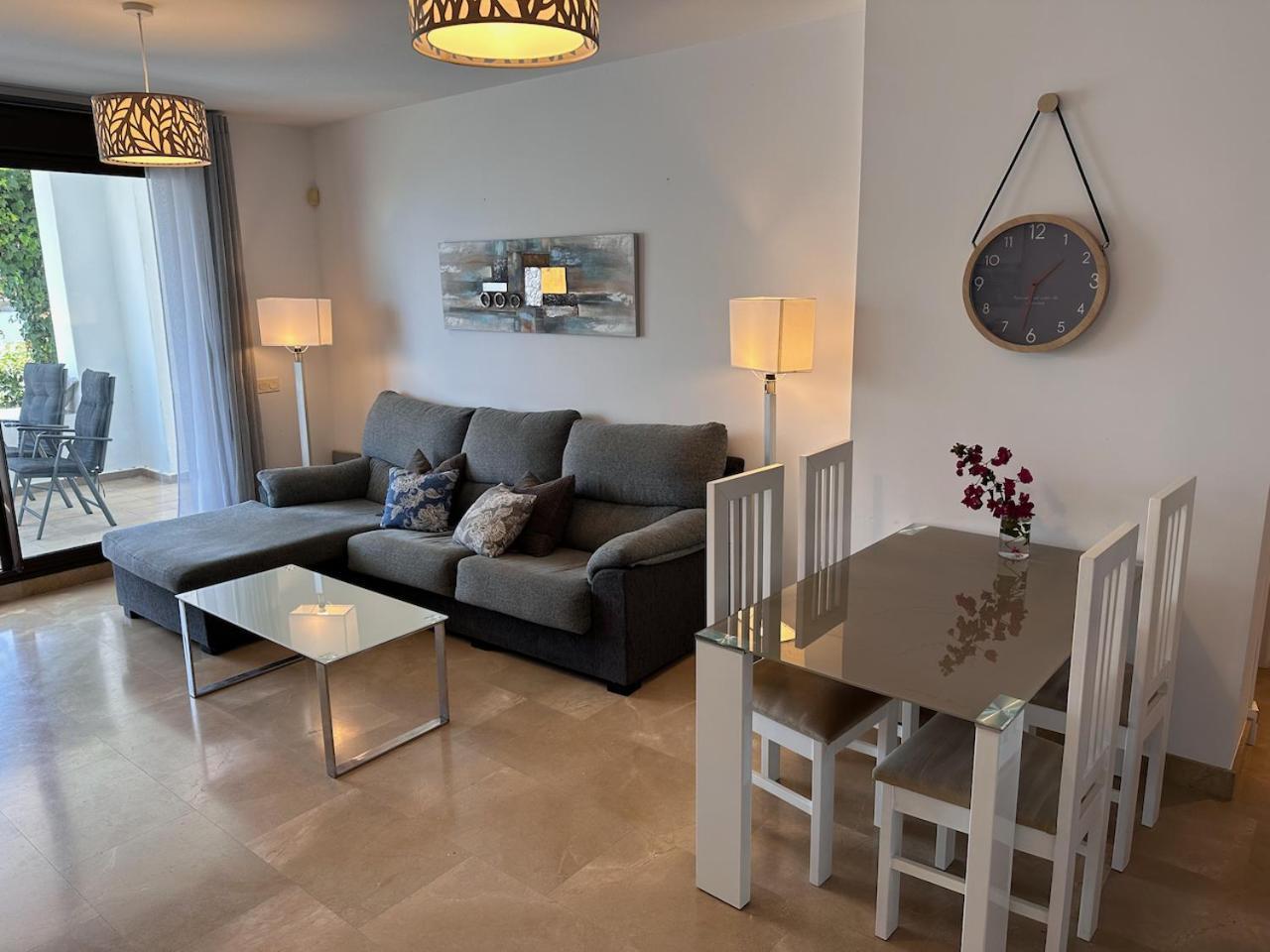 Quiet Family Apartment, 4 Pools, Close To The Beach And Golf, La Marina Alcaidesa 9 02 Bagian luar foto