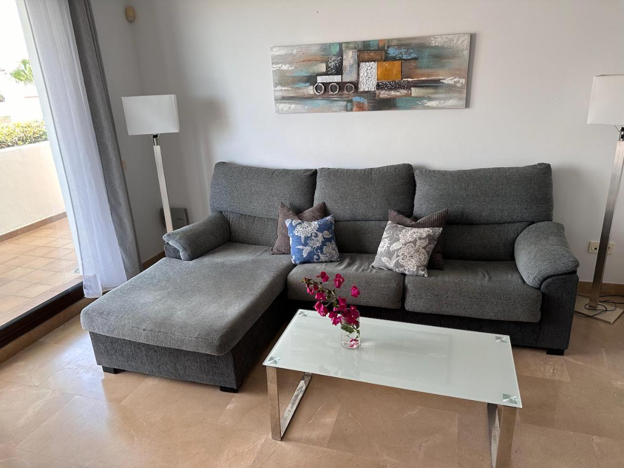 Quiet Family Apartment, 4 Pools, Close To The Beach And Golf, La Marina Alcaidesa 9 02 Bagian luar foto