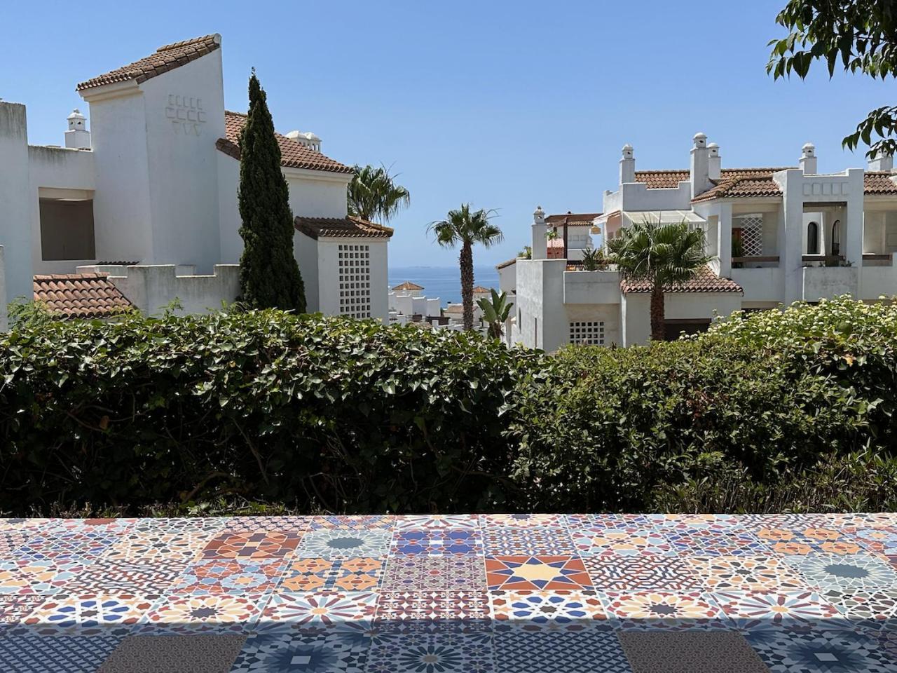 Quiet Family Apartment, 4 Pools, Close To The Beach And Golf, La Marina Alcaidesa 9 02 Bagian luar foto
